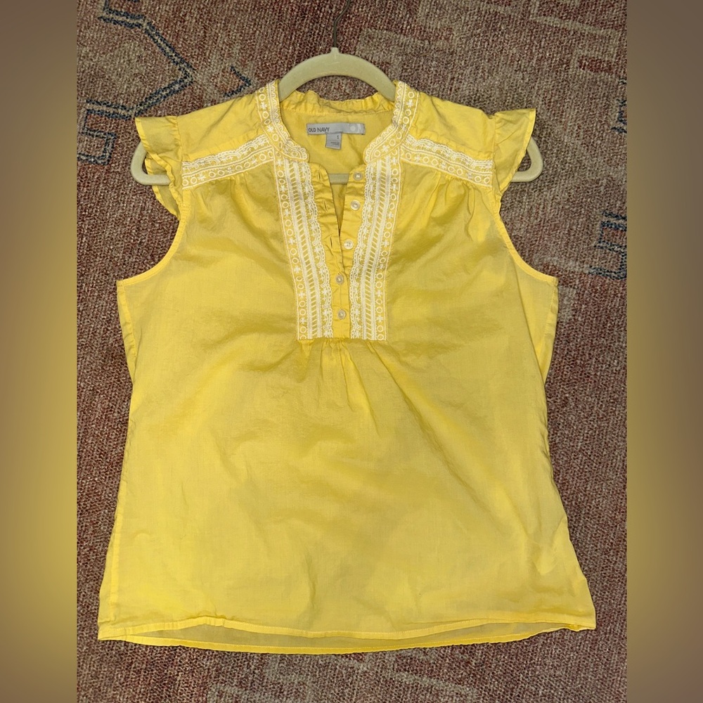 Old navy yellow embroidered cotton flutter sleeve top size small
